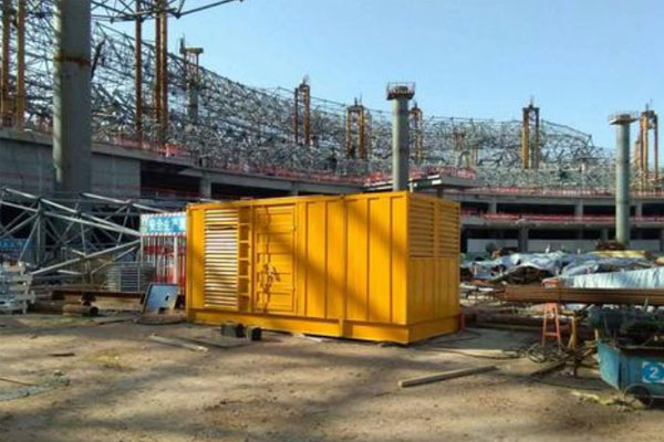 长丰发电机出租如何判断空气滤清器是否需要更换？